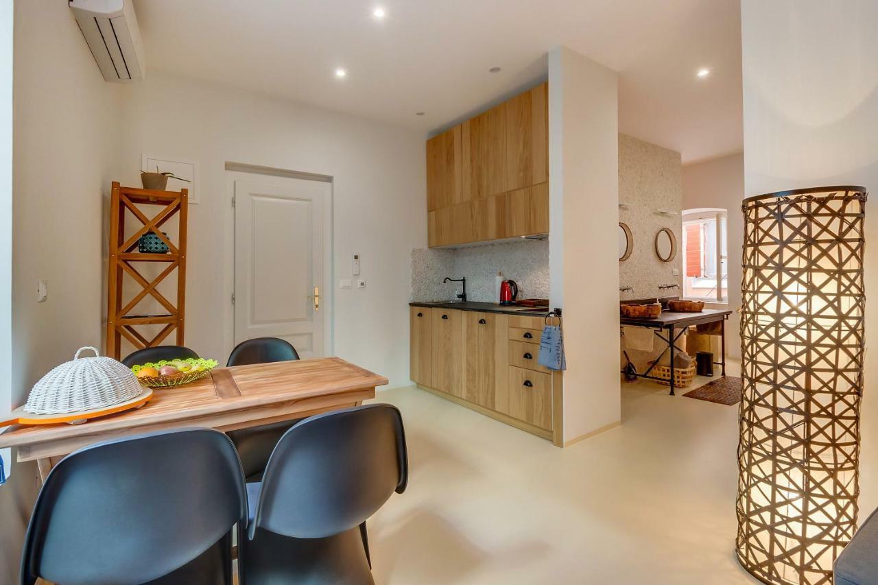 Apartments Argemonia Mali Lošinj Extérieur photo